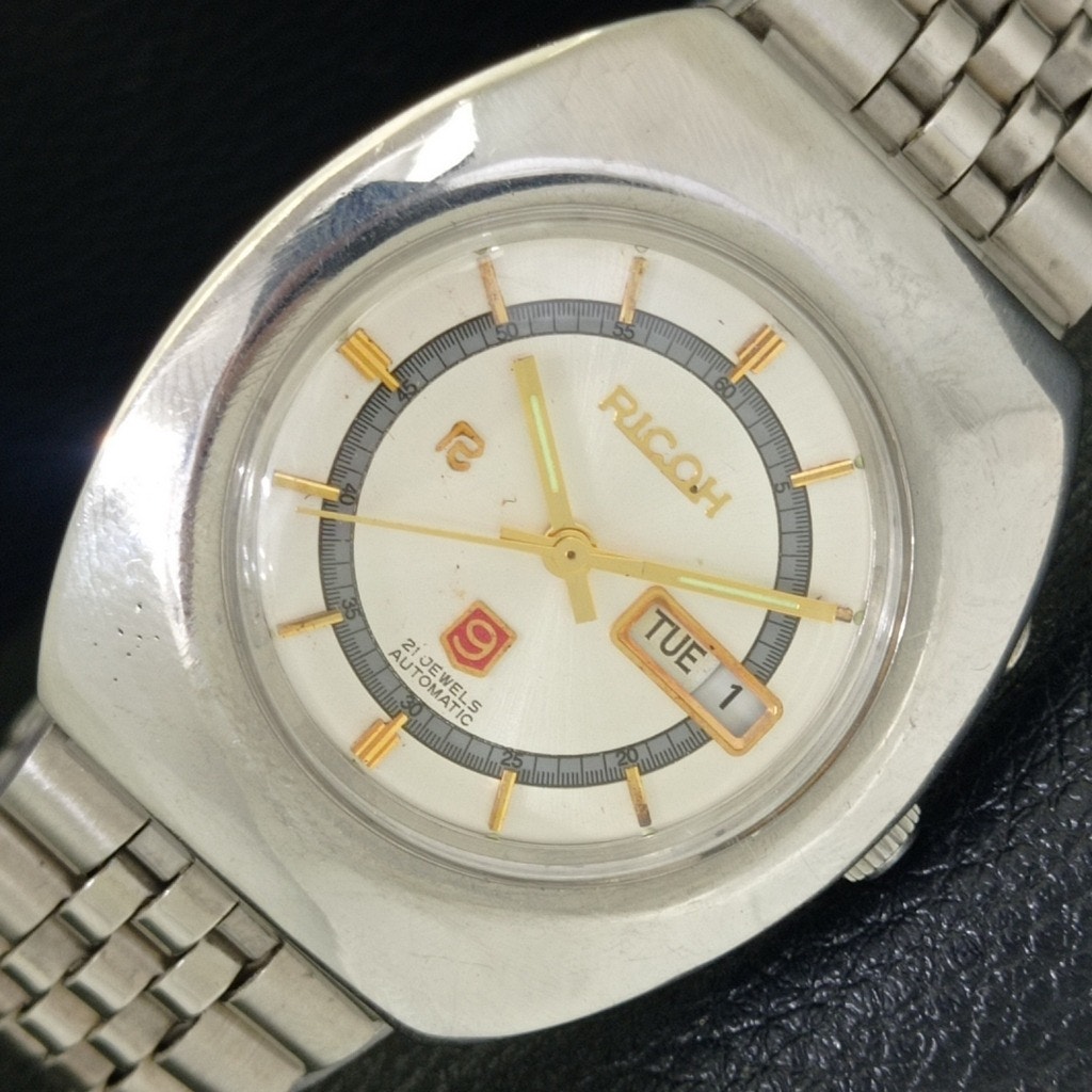 Vintage 1988 Ricoh Automatic Mens Silver Watch WDaydate  Gold Accents